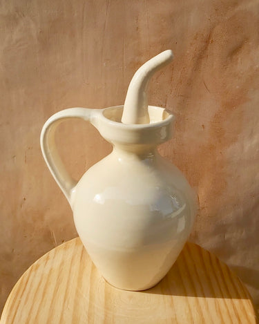 Handcrafted non-drip oiler