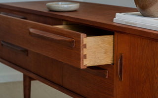 Cómo saber si un mueble vintage es auténtico: guía para no equivocarte