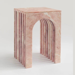 Mesa auxiliar rosa de mármol - colección de mesas auxiliares de Matuta Home