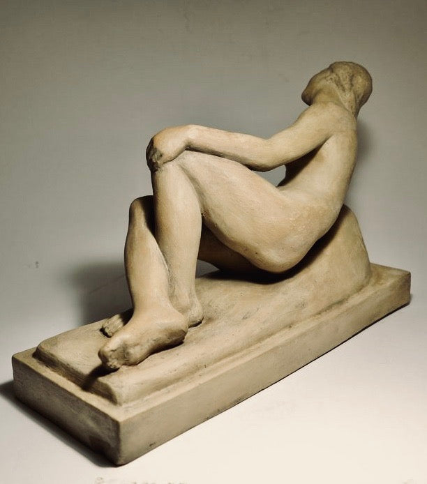 Escultura Art Decó francesa años 30. Desnudo de mujer.