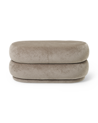 Puf ovalado mediano de terciopelo beige en Matuta Home - imagen 1
