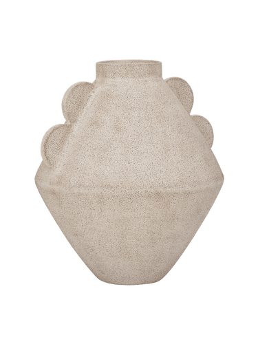 Jarron ceramico almendra en ambiente Urban Nature Culture