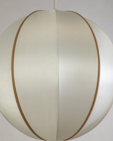 Lámpara colgante redonda de seda Offwhite y ámbar elegante