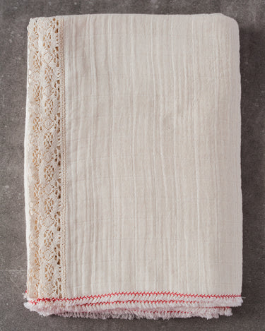 Mantel de algodón con puntilla 140x220