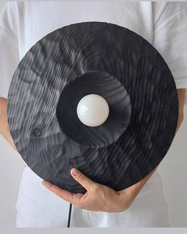 Lámpara colgante escultórica de madera sin pantalla negro artesanal