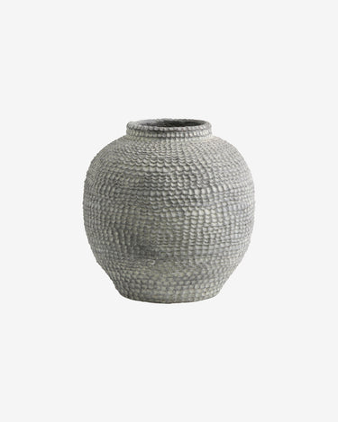 Maceta cemento gris forma escultorica Nordal