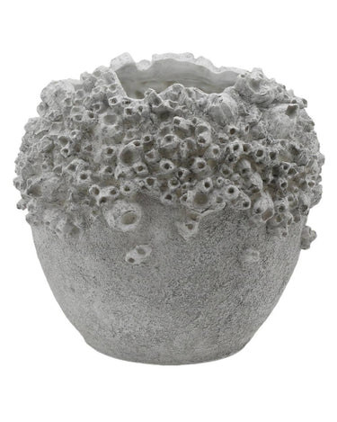 Detalle jarrón barnacle gris polyresina Modern Coastal