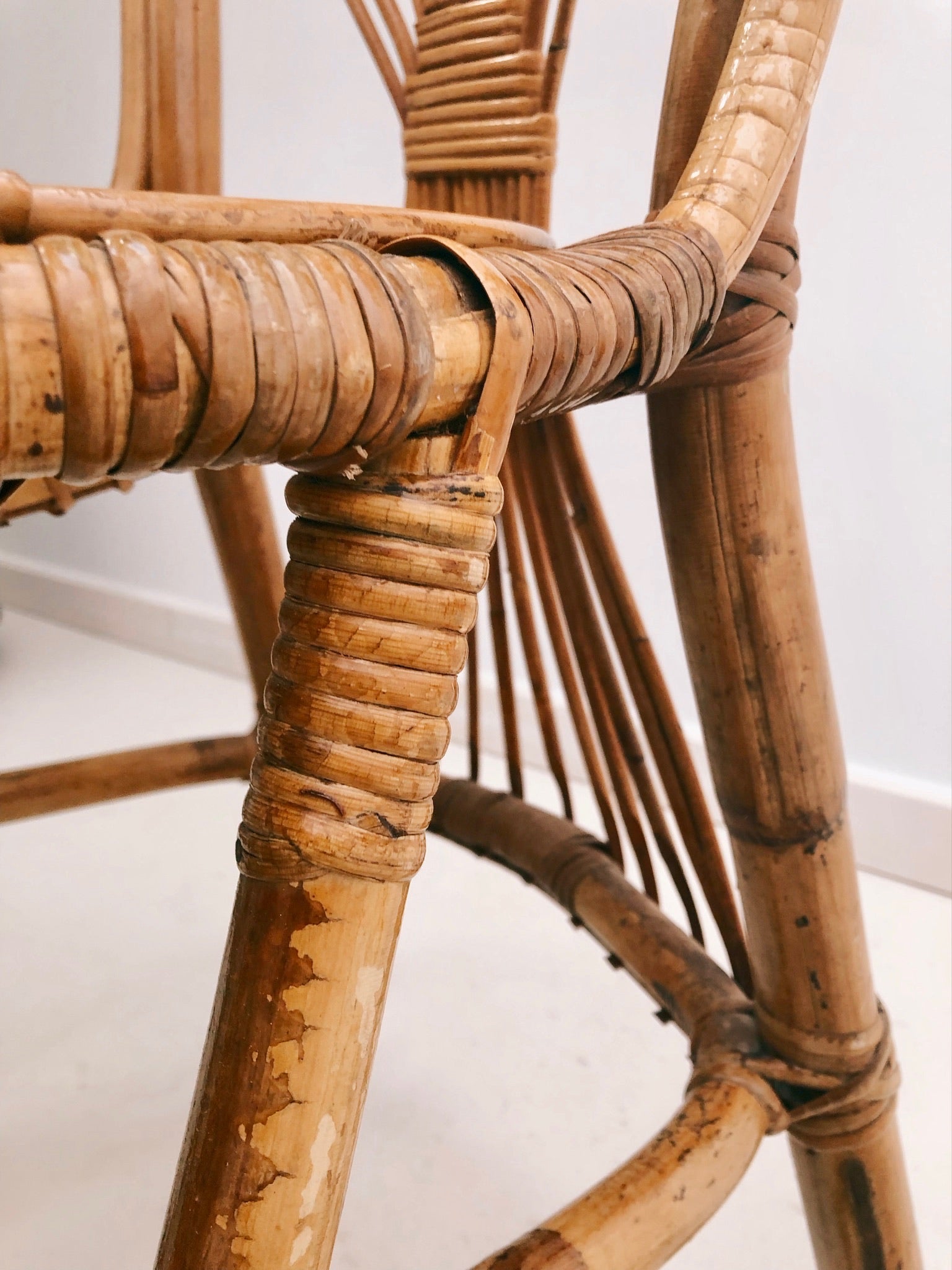 Silla de bambú vintage