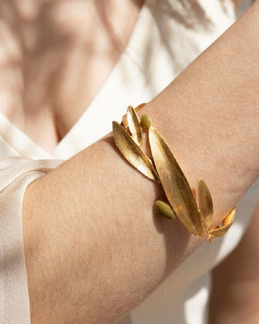 Olivia gold bracelet by Joidart