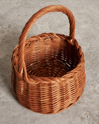 Cesta de mimbre huevera artesanal con asa reforzada