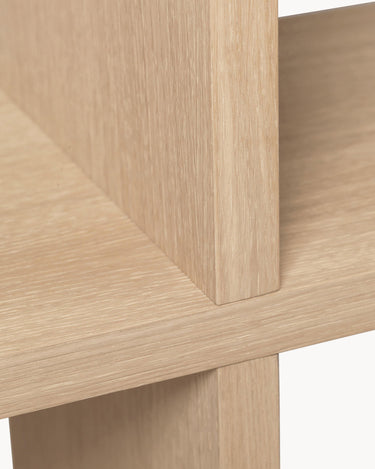 Estantería Kona 75x141x30 de roble natural de Ferm Living