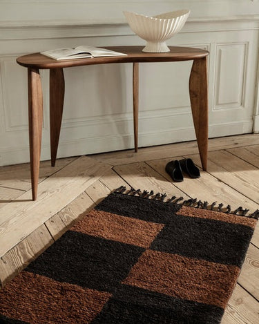Escritorio Feve 117x60 de nogal natural para salón o comedor