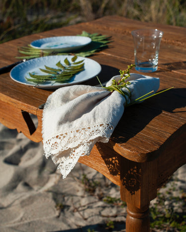 Lace napkins (set of 2)