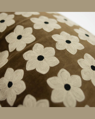 Funda de Almohada Daisy de Algodón Marrón 40x60 cm - Estilo Elegante