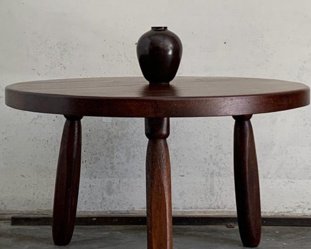 Mesa  de comedor de madera vintage brutalista