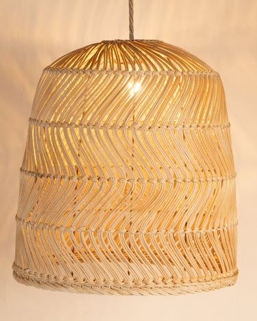 Rattan pendant lamp with waves 