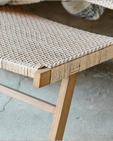 Silla lounge VASAI polyrattan natural resistente para exterior