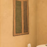 Detalle del bordado artesanal del tapiz Stone Wash