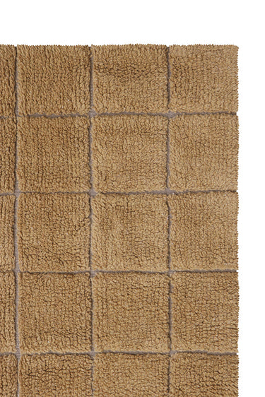 Vista ambiental de la alfombra lavable Mosaic ocre