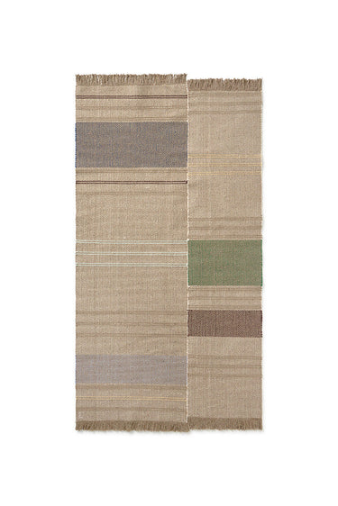 Alfombra rectangular de algodón y lino multicolor de Lorena Canals, vista completa para dormitorio o salón pequeño