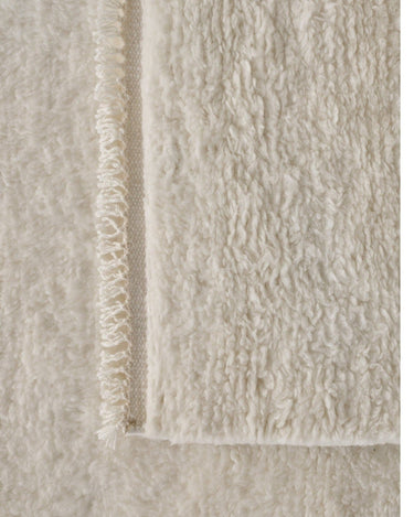 Alfombra blanca Soft Savannah para salón sereno