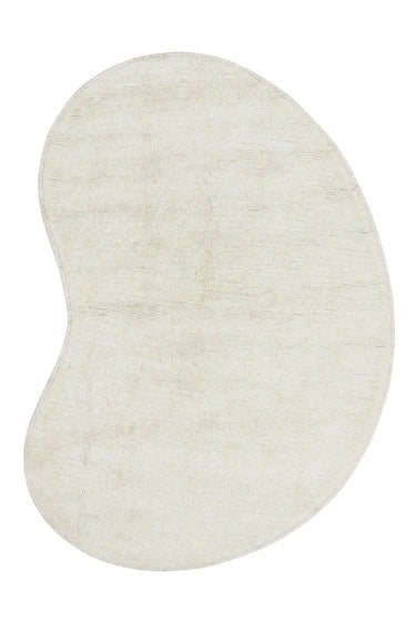 Alfombra de forma orgánica en lana natural, vista completa para salón o dormitorio