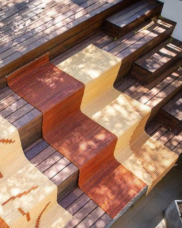 Alfombra de seagrass tejida a mano irregular