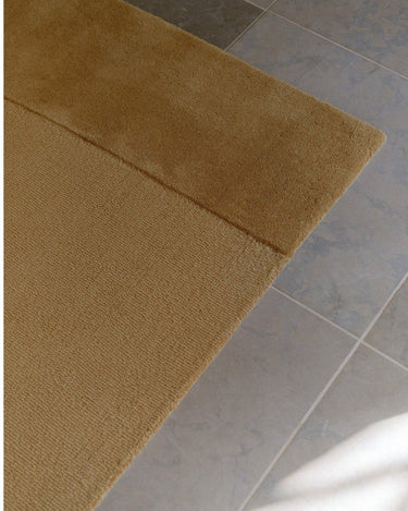 Alfombra mostaza Split Plains de diseño contemporáneo