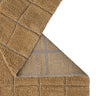 Alfombra de pasillo lavable de lana geométrica ocre en ambiente