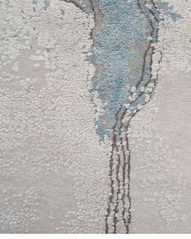 Detalle de la textura de la alfombra pasillera Immersed Myth