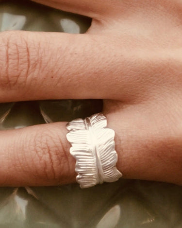 Anillo de plata ajustable Positano de joyería de autor