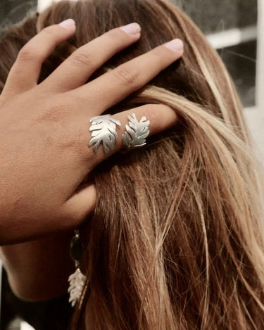 Anillo de plata ajustable Rama de joyería de autor