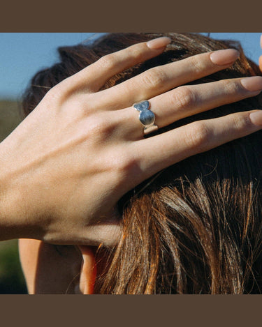 Anillo Héctor ondulado ajustable Agapée
