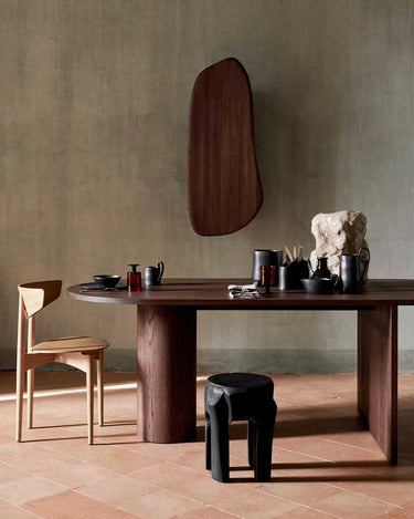 Détail d’une armoire murale Ferm Living
