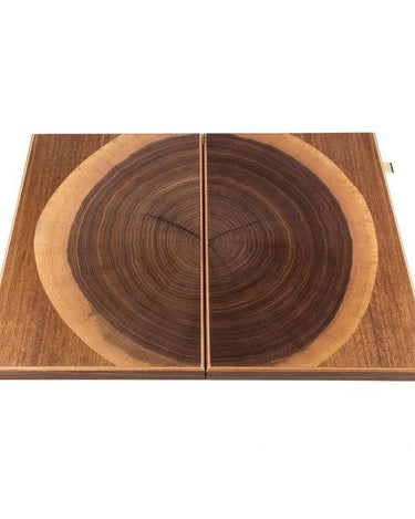 Backgammon de Manopoulos: cara exterior extendida: veta circular de tronco dividida por la bisagra central.
