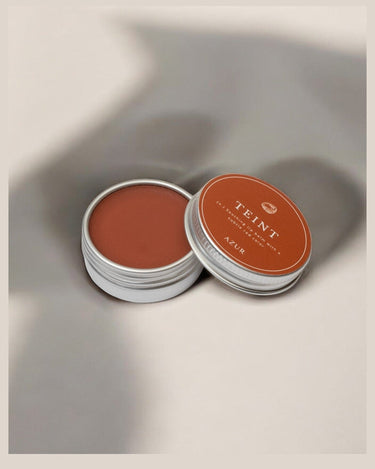 Baume à lèvres teinté rouge naturel