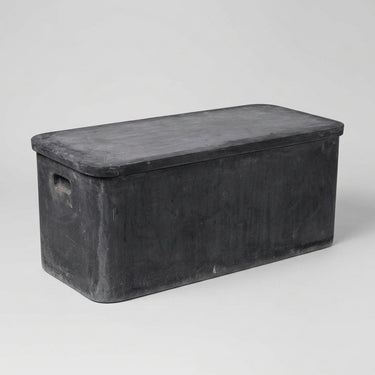 Banco de almacenaje antracita para exterior de Broste Copenhagen