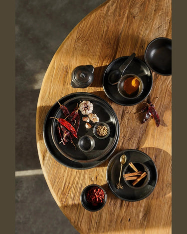 Bowl pequeño de cerámica negra Bazar Bizar para mesa