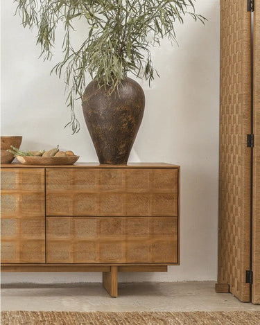 Biombo CORA Dareels detalle de madera y trenzado