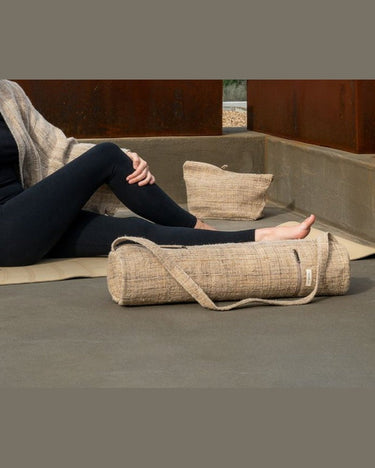 Sac de yoga en chanvre dans un intérieur
