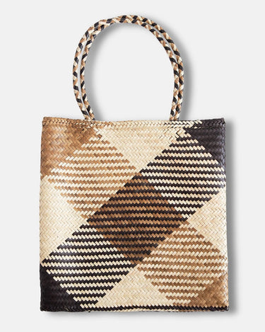 Bolso Borneo de palma marrón y negro tejido a mano