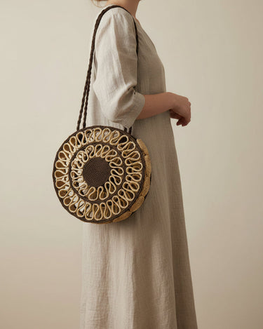 Bolso de sisal y esparto calado artesanal
