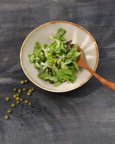 Medium serving bowl