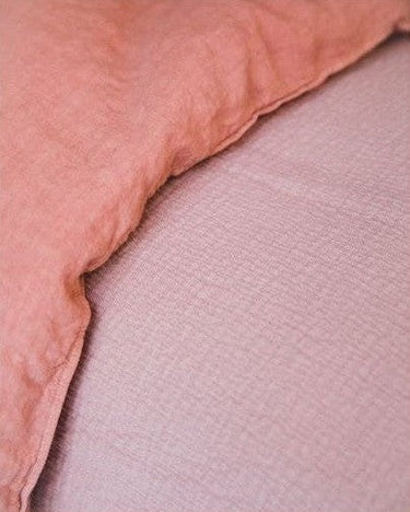 Detalle de la colcha Alba de algodón