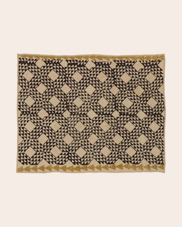 Textura de mantel individual Kantha Caravane color cúrcuma