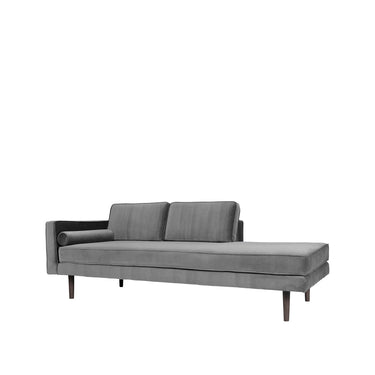 Chaise longue gris lluvia de Broste Copenhagen vista de frente