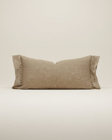 Cojin lumbar lino sable con costura contrastada