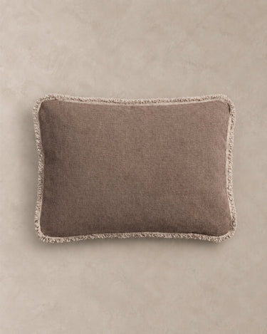 Cojín rectangular de terciopelo con flecos Le Monde Sauvage