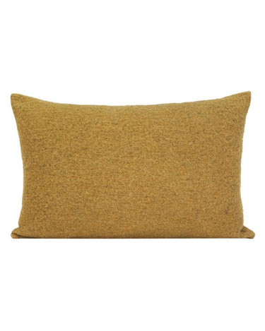 https://bedandphilosophy.com/wp-content/uploads/2024/12/coussin-40x60-clovis-miel-chine-fog-fiche-produit-face.jpg