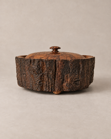 Caja japonesa vintage de raíz de crisantemo: perfil del exterior rugoso